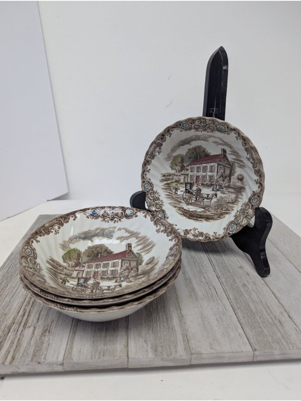Vintage Set 4 Johnson Bros Dessert Bowls Heritage Hall French Provincial 6"